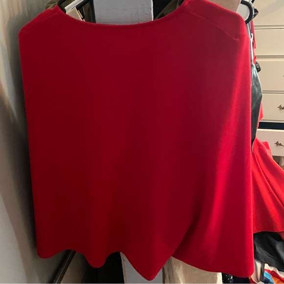 Red cape blazer - Picture 4 of 7